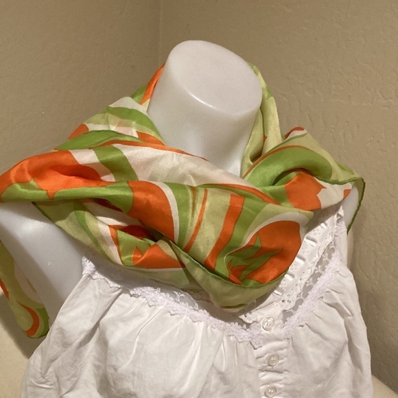 Sally Gee silk blend vintage scarf 1970’s 1960’’s mod - Picture 1 of 4